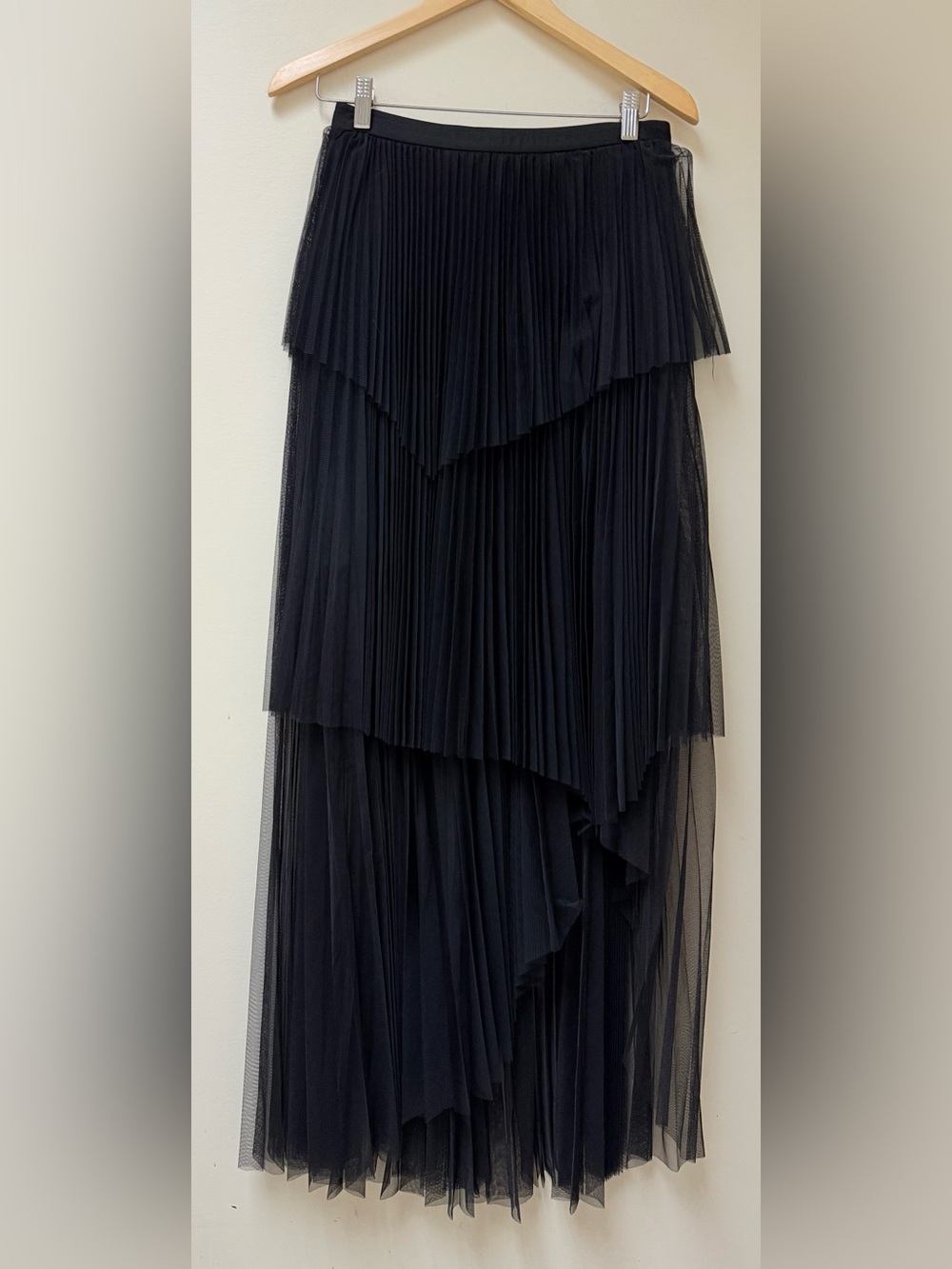 🔳 BCBGMAXAZRIA black tiered pleated maxi skirt🔳